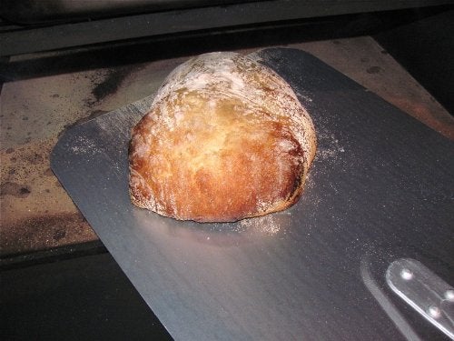 Honey Can Do Kitchen Supply Company Kitchen Supply 4431 Aluminum Pizza Peel with Wooden Handle, 12" x 14", Silver - Image 5