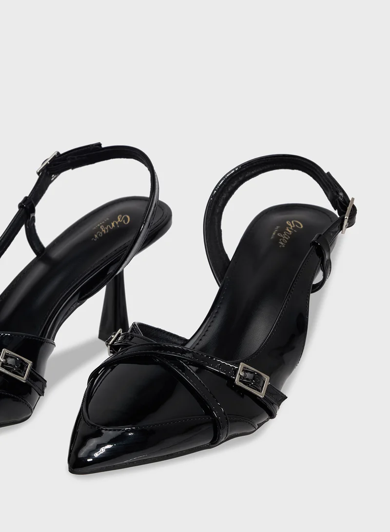 جينجر حذاء بكعب مدبب بحزام خلفي