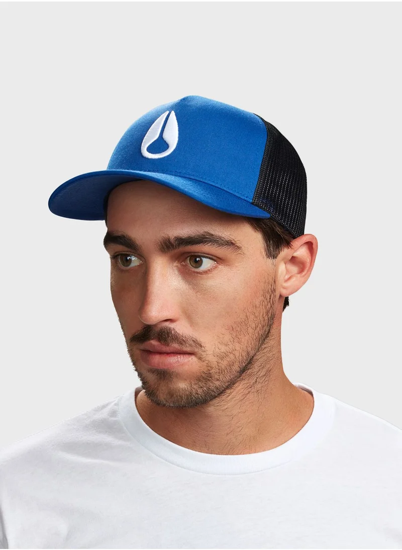 نيكسون Embroidered Logo Trucker Cap