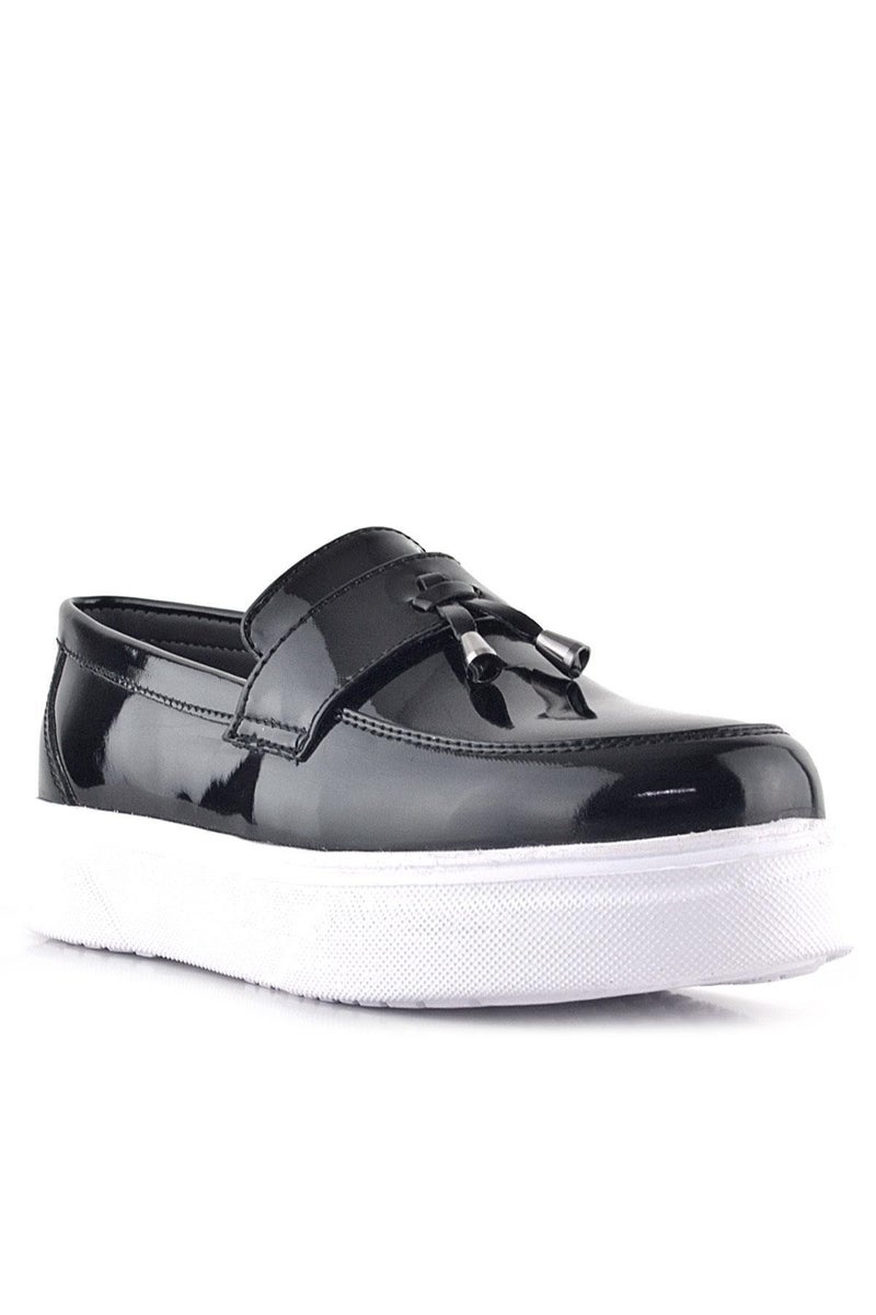Rakerplus Classic children's shoes from Raker Plus made of glossy black leather and a white sole. - Image 3
