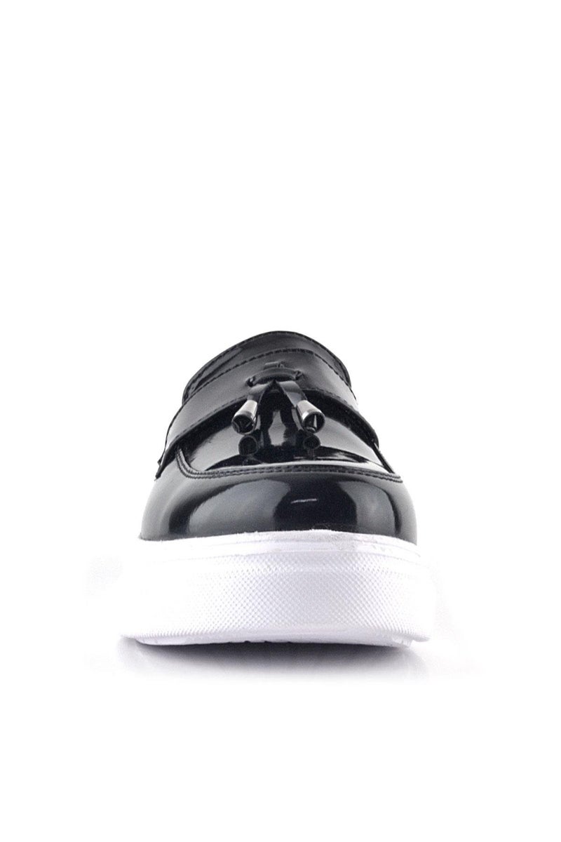 Rakerplus Classic children's shoes from Raker Plus made of glossy black leather and a white sole. - Image 5