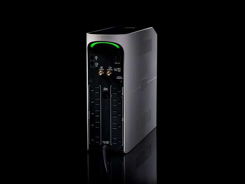 اي بي سي UPS لألعاب الفيديو من نوع APC Back-UPS Pro، بقدرة 1500VA وبطارية من نوع Sinewave، دعم للشحن عبر منفذ USB-C ونظام AVR، موديل BGM1500-US - Image 2