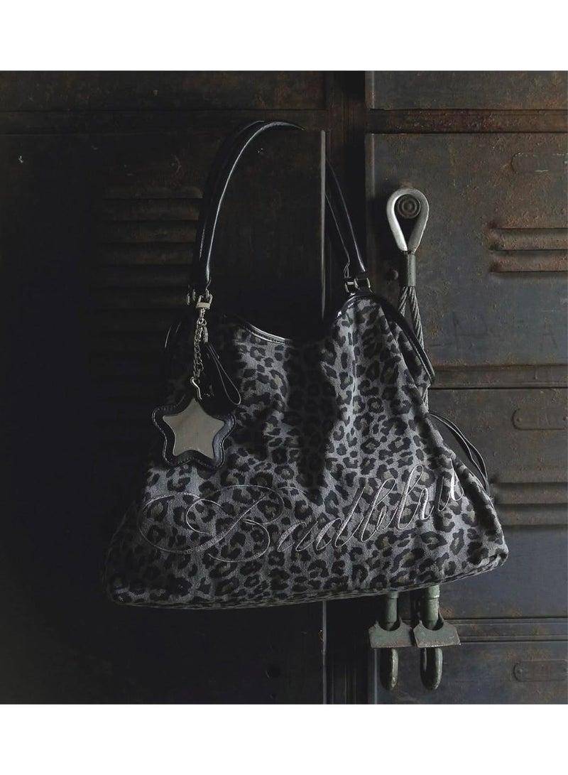 BubbleBum Women‘s Tote Bag - Grey Leopard Print Drawstring Shoulder Bag with Star Charm (Sophie Style) - Image 2
