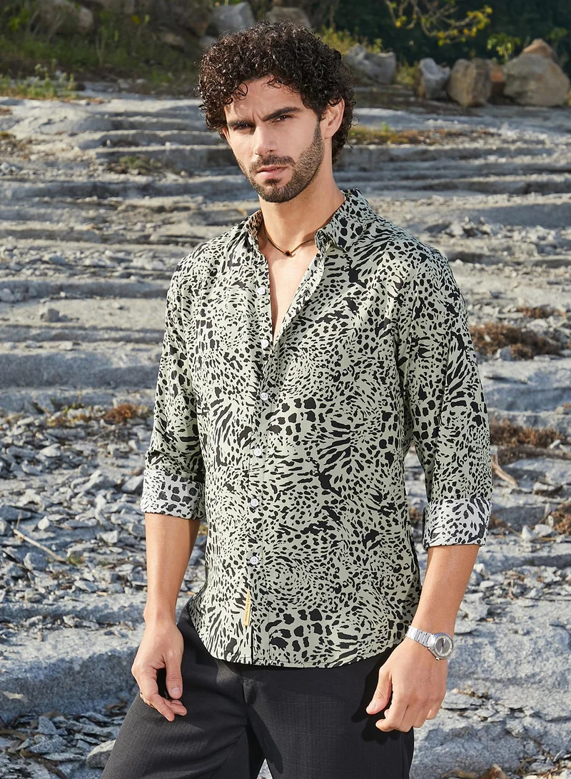 Campus Sutra Men's Onyx Black & Cream White Leopard Imprint Shirt