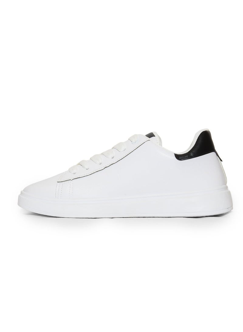 Desert Men's Classic Minimal Lace-Up Sneakers - Image 3
