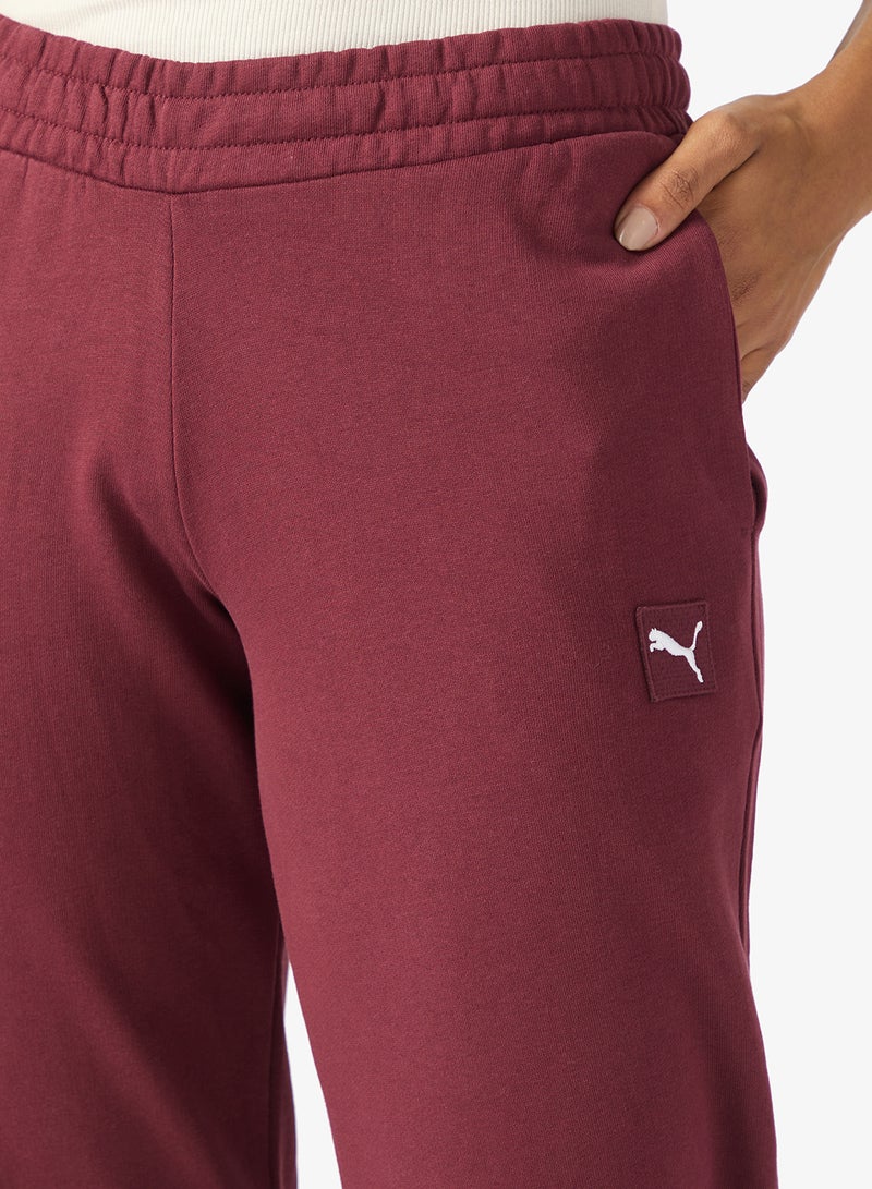 PUMA Essential Elevated Logo Sweatpants - Image 3