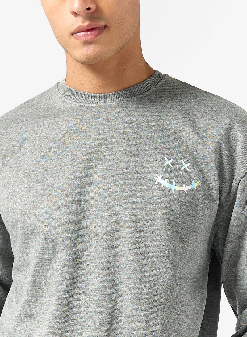 سفنتي فايف بيسيكس بلوزات بطبعات جرافيك - Image 3