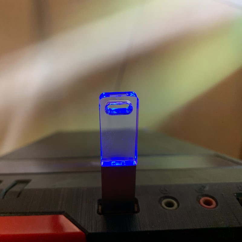 محرك أقراص USB فلاش LED أبيض سعة 64 جيجابايت عالي السرعة لتخزين البيانات والصور والفيديو والموسيقى - Image 2