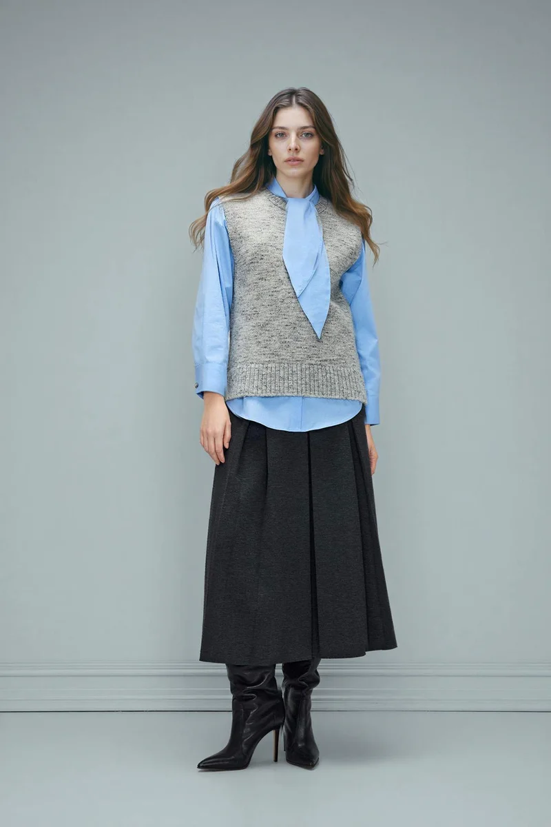 ديفاكتو Regular Fit Crew Neck Knitwear Vest