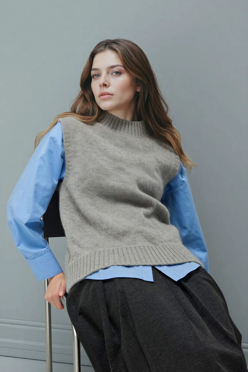 ديفاكتو Regular Fit Crew Neck Knitwear Vest