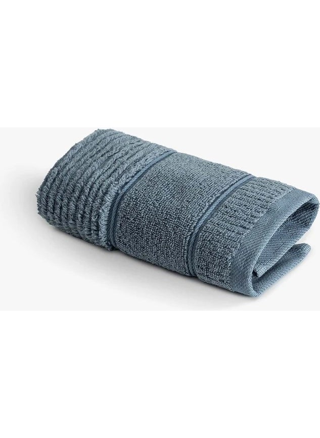 Eliza Hand Towel Blue - pzsku/Z215358AE68CC06E72B2AZ/45/_/1740631310/a4ae6b7f-6a8b-446e-9766-858958766504