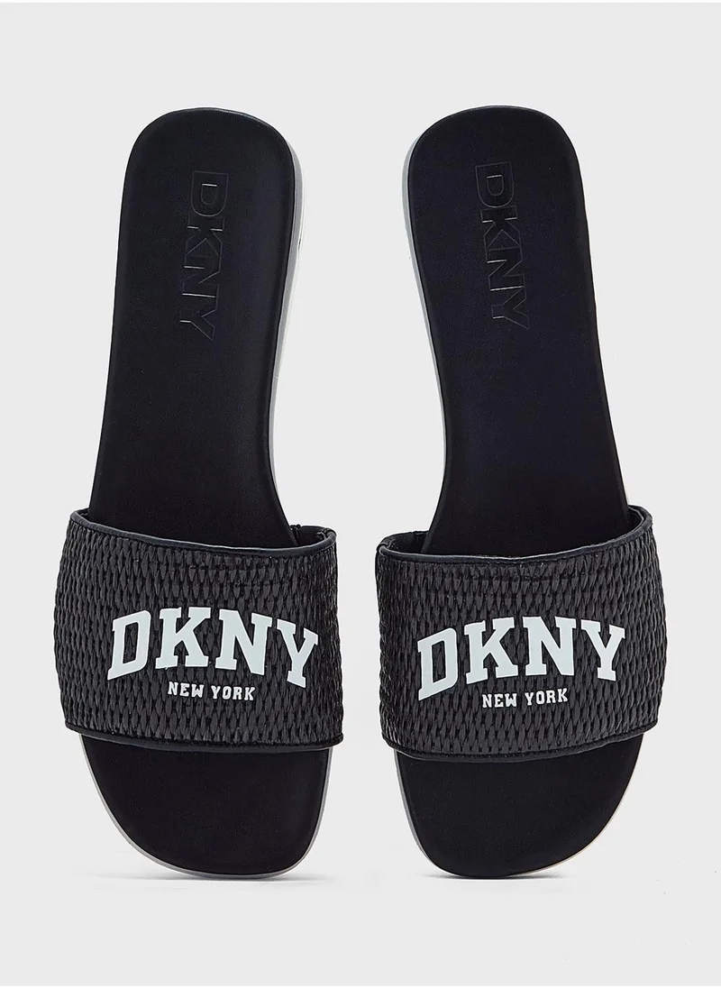 دكني Joa Flat Slide Sandals
