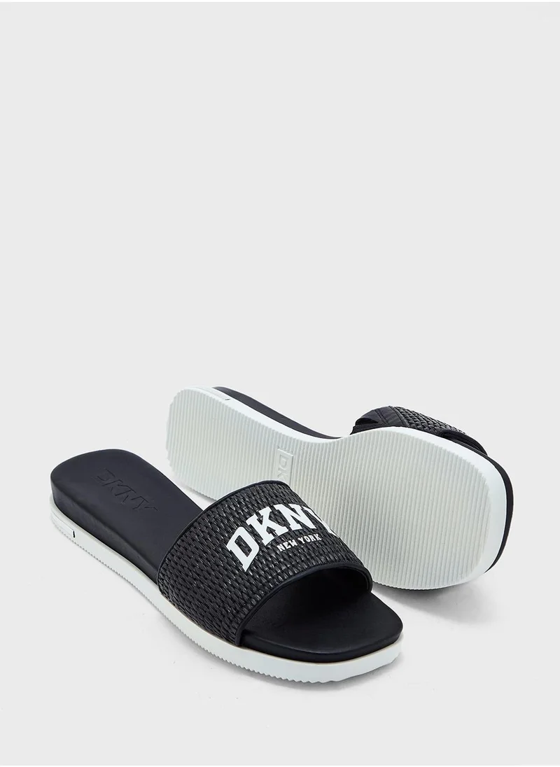 دكني Joa Flat Slide Sandals