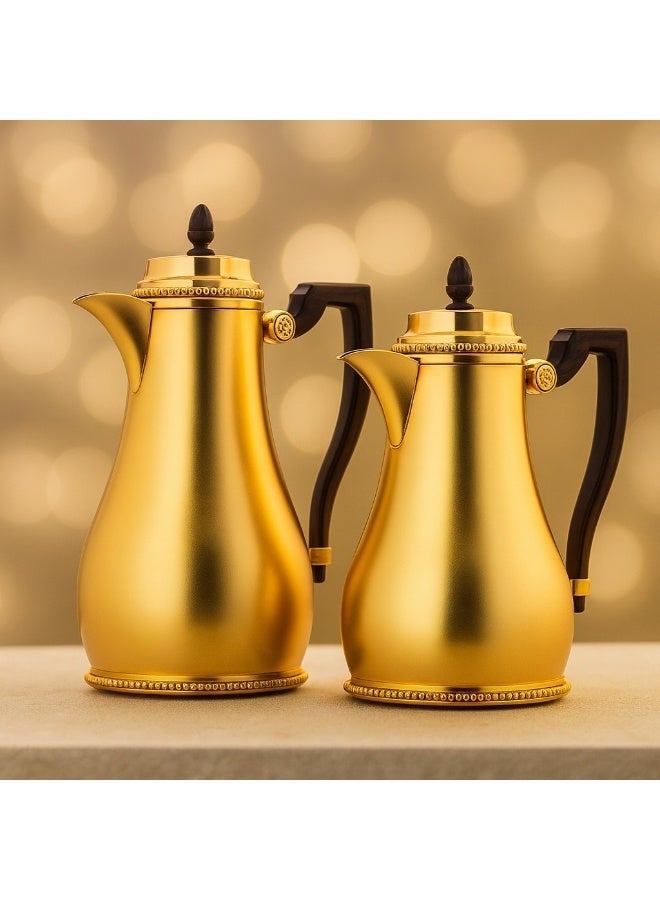 السيف  ✨ طقم ترامس السيف "شَدَن" الذهبي المطفي – 2 قطعة | يد خشبية راقية وداخل زجاج يحفظ الحرارة لأطول وقت 🔥☕ - Image 1