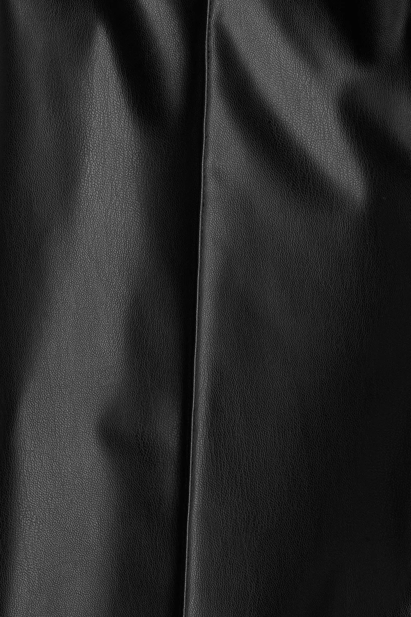 اتش اند ام لغينغز من القماش المطلي