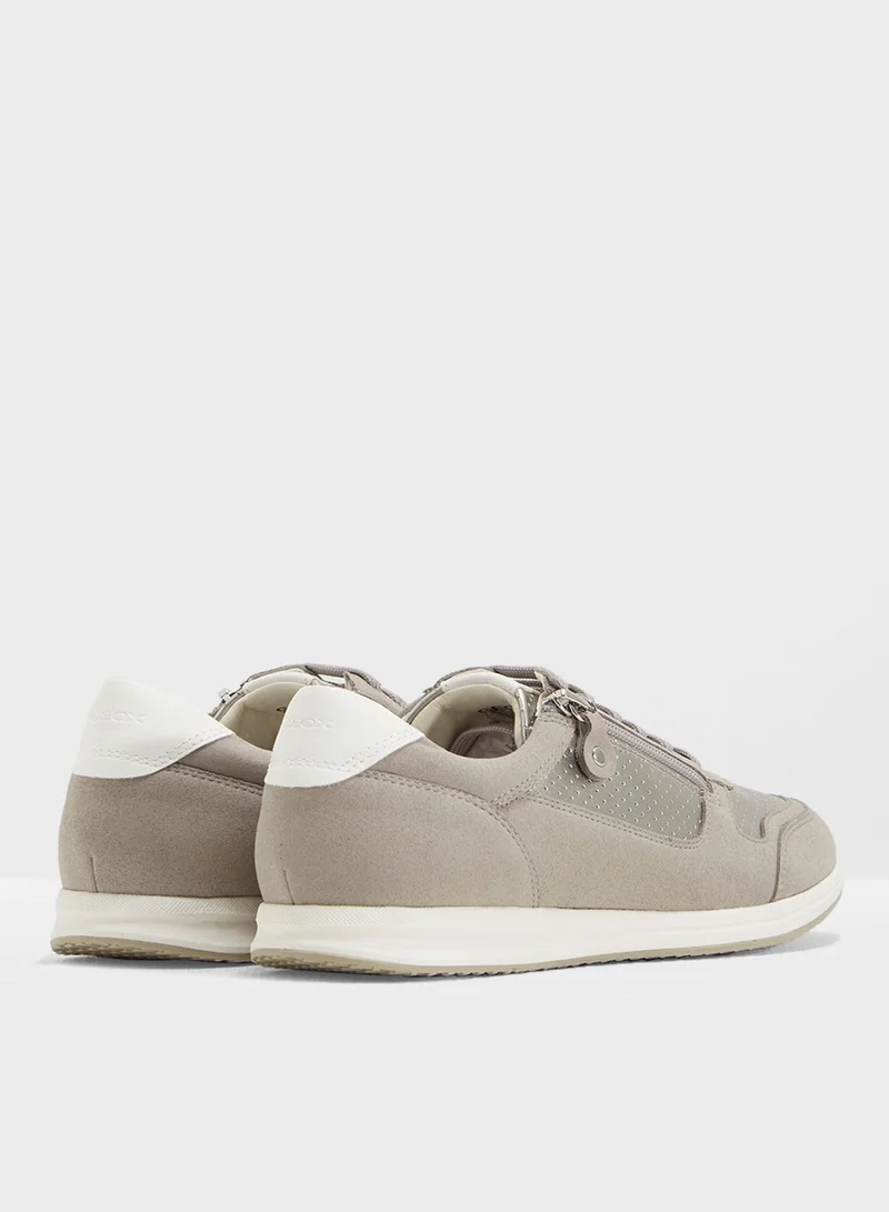 GEOX Avery Slip Ons