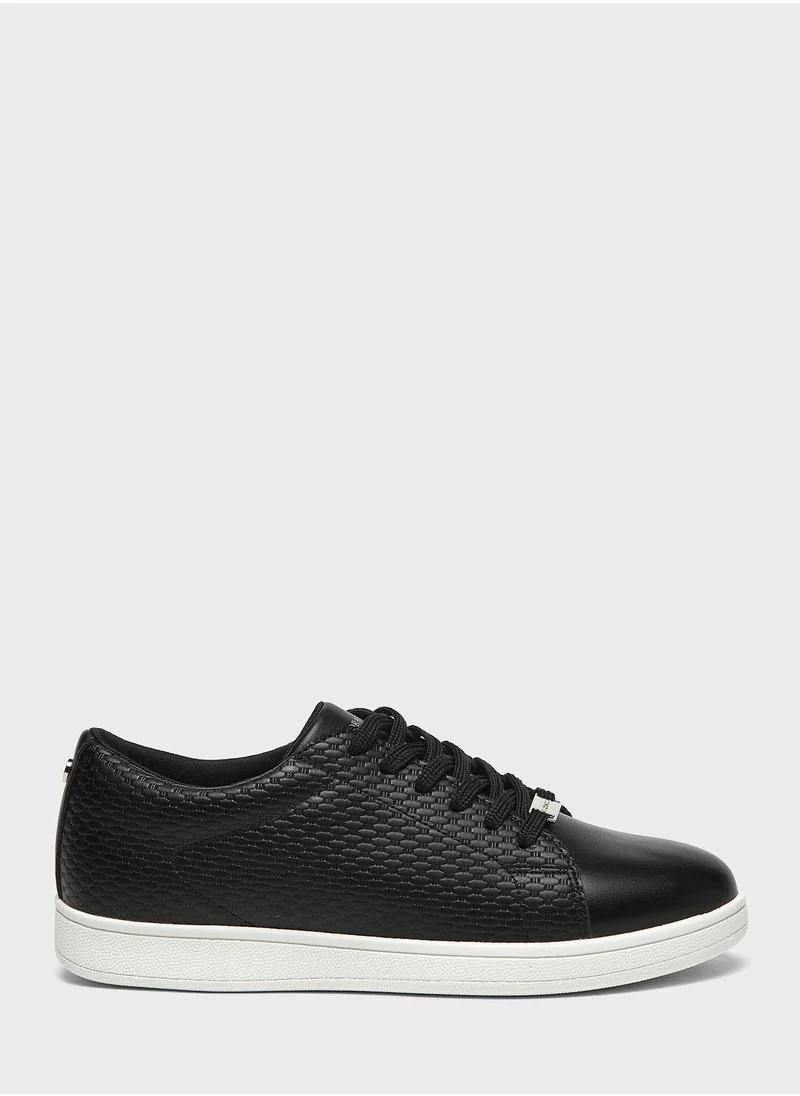 شو اكسبرس Lace Up Low Top Sneakers