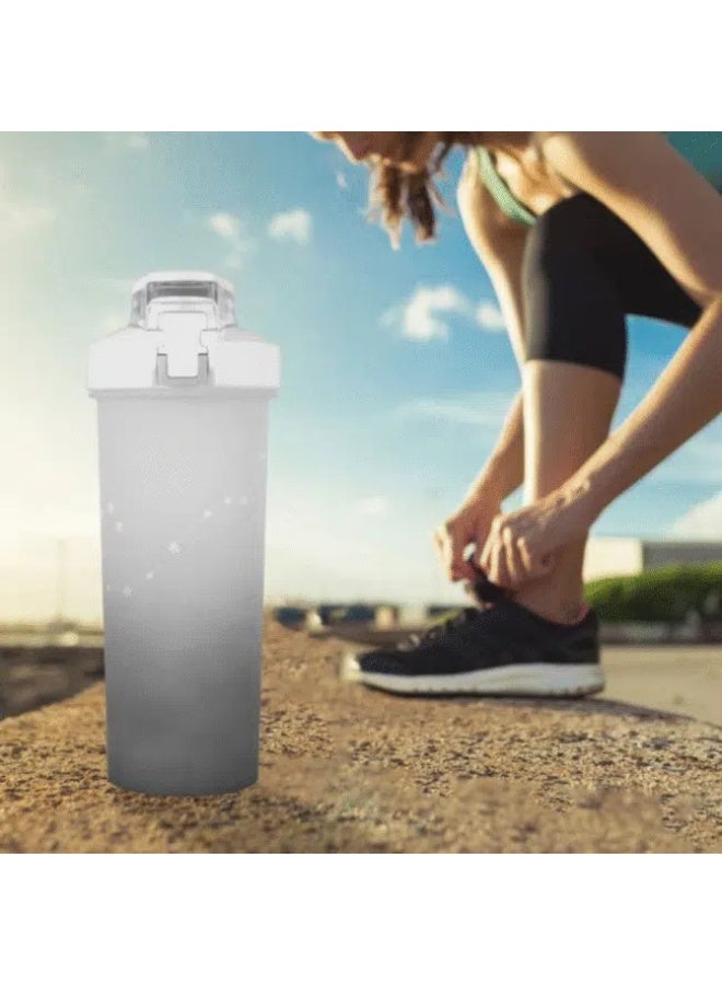 زجاجة مياه رياضية تحفيزية سعة 800 مل مع ماصة وهزاز مسحوق البروتين -أسود - Image 5
