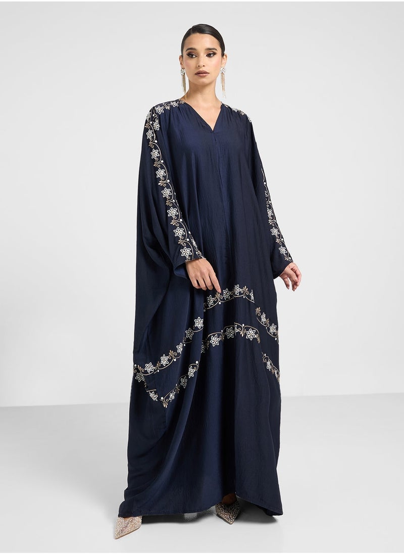 V-Neck Embroidered Cape Sleeve Abaya - pzsku/Z2161398FF4069BE52026Z/45/_/1739800021/22847f11-ae26-42b3-aa13-5f13b6779b48