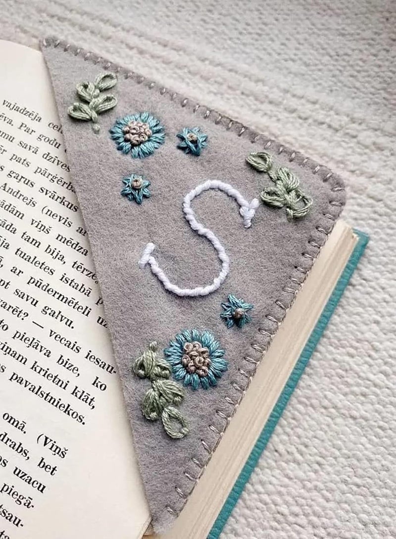 klarako Bloomy Line - Personalized Hand Embroidered Corner Bookmark/Handmade Custom Letter Bookmark/Hand Stitched Felt Corner Bookmark, Rosie Delight Bookmark, Embroidered Book Corner (Summer,M) - Image 1