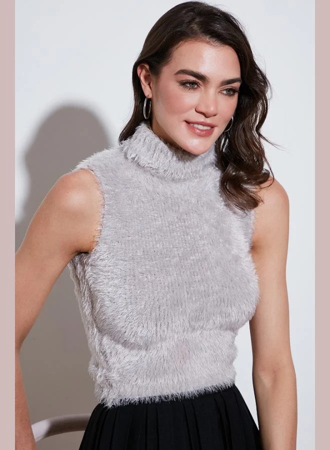 ليلا كنزة نسائية برقبة عالية ناعمة منفوشة بقصة ضيقة قصيرة