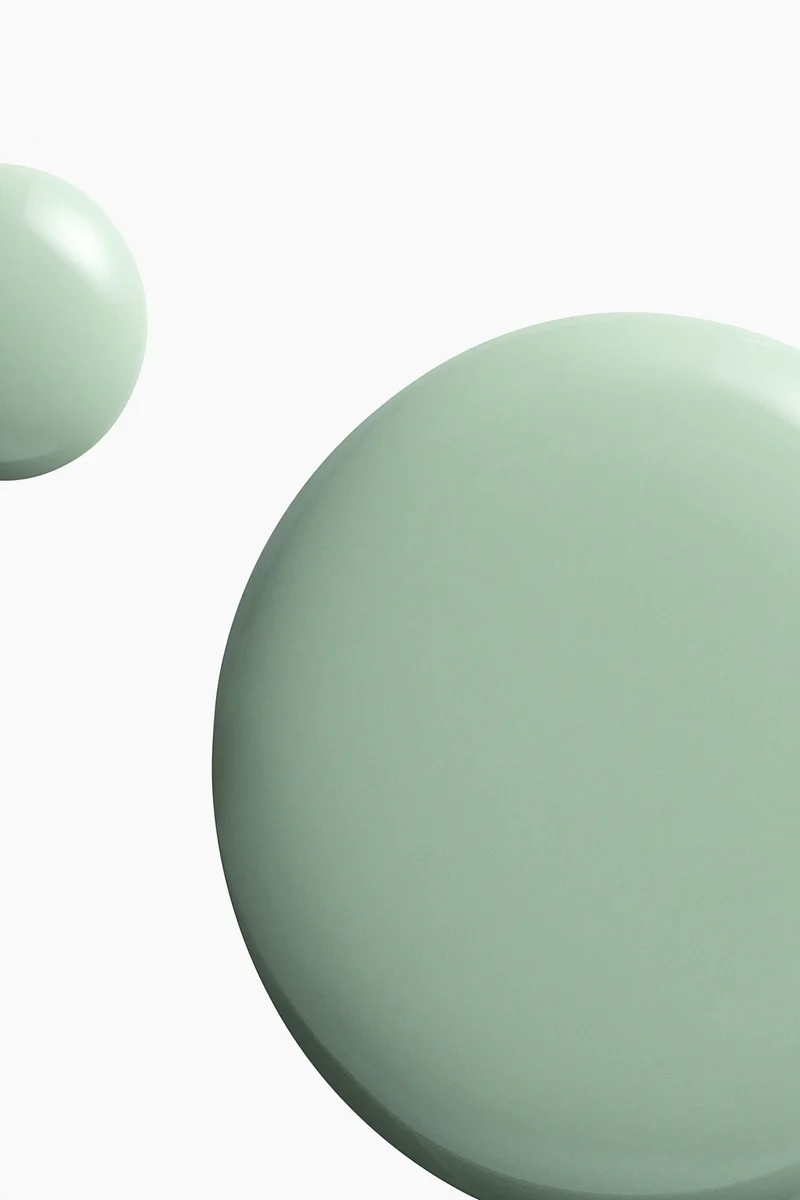 اتش اند ام طلاء الأظافر