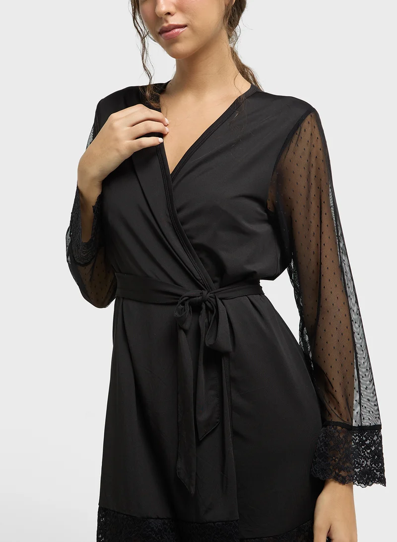 جينجر Lace Detail Satin Robe