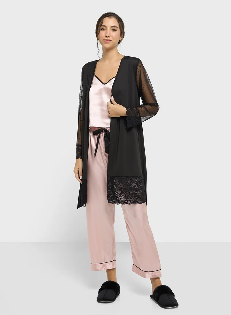 جينجر Lace Detail Satin Robe