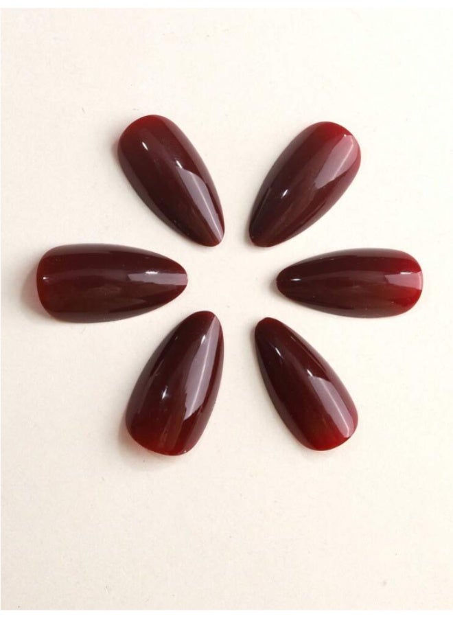 NAMA Red, oxidizable almond-shaped artificial nails, with one nail file and one gel nail sticker. Suitable for birthdays, weddings, holidays, parties, and everyday use - 24 pieces - Image 1