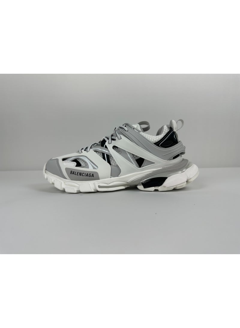 بالينكياجا Balenciaga شبكة الأزياء مع أحذية أبي منخفضة