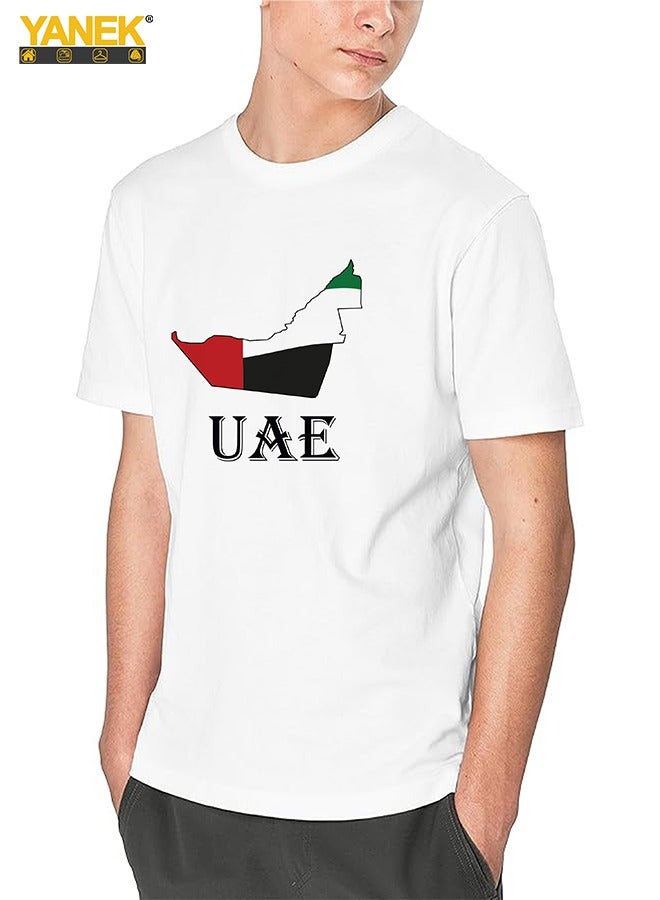 يانيك الإمارات العربية المتحدة خريطة العلم تي شيرت تصميم | تي شيرت سادة برقبة دائرية وأكمام قصيرة للجنسين | مصنوع من قطن BIOWASH الممشط بوزن 180 جرامًا لكل متر مربع - Image 2