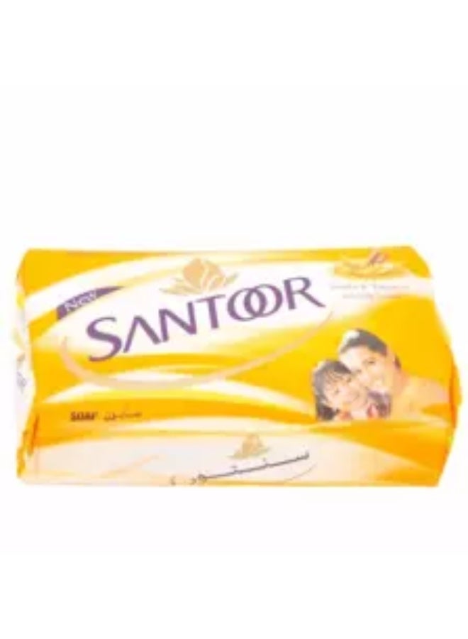 Santoor صابون سانتور للعناية الكاملة بالبشرة برائحة خشب الصندل والكركم، عبوة من 4 × 175 جرام - Image 5