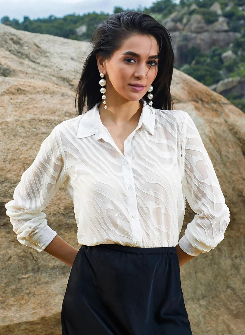 بينيا كولادا قميص شفاف منسوج باللون الأبيض الطباشيري للسيدات