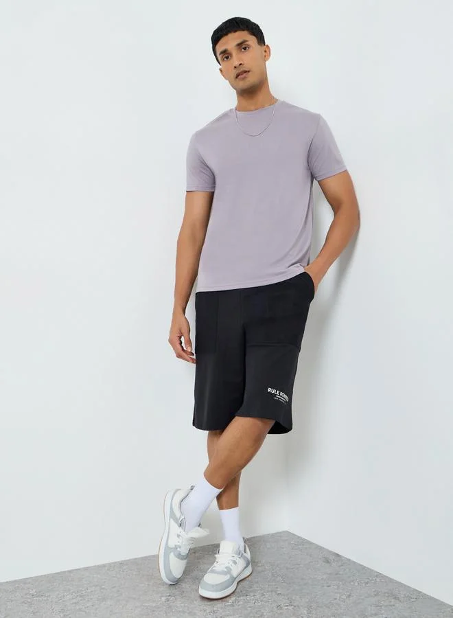 Styli Men Black Terry Pocket Shorts