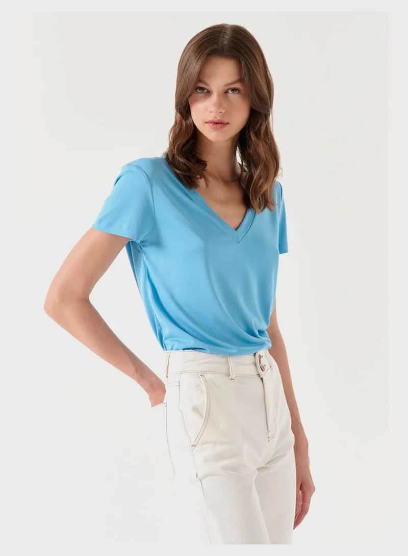 Jimmy Key V-Neck T-Shirt