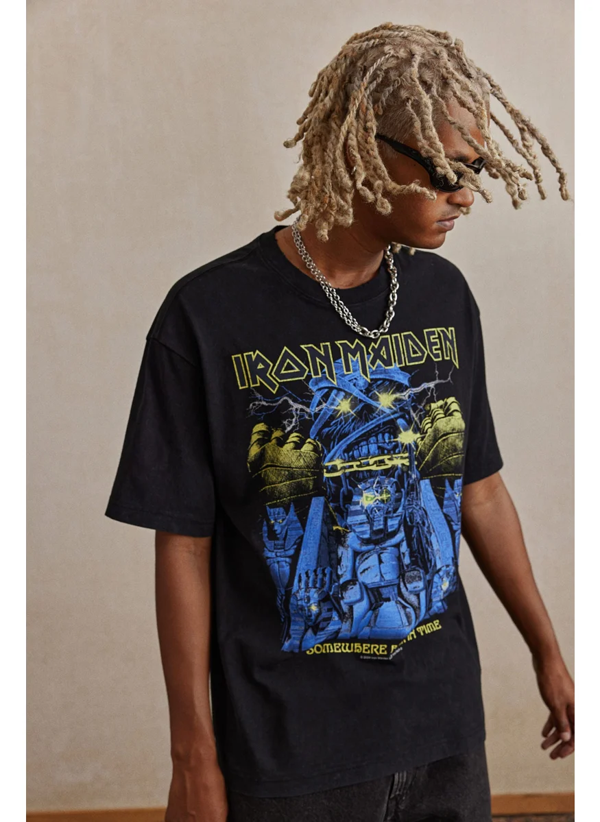 اتش اند ام Loose Fit Iron Maiden Printed T-Shirt