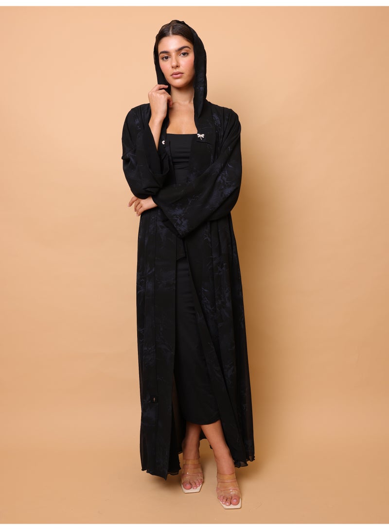 اكسا عباية سوداء مطبوعة بالورود - Image 5