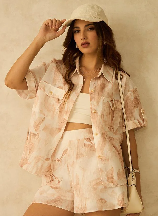 فيرجيو بلوزة فيرجيو نسائية قصيرة بأكمام ملفوفة بطبعة استوائية