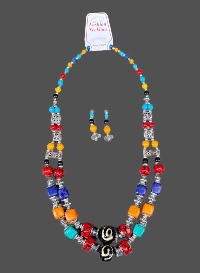 طقم عقد وحلق هندي هاند ميد من العظم الطبيعي – ألوان ملتي مع فواصل فضية | قفل علوي | طول 35 سم