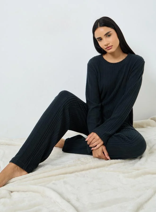 ستايلي طقم بيجاما من بنطال وبلوزة ميلانج بتفاصيل مضلعة