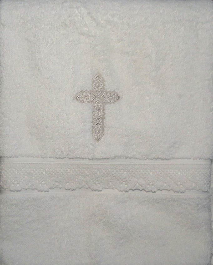 BAPTISM TOWEL WITH CROSS AND LACE