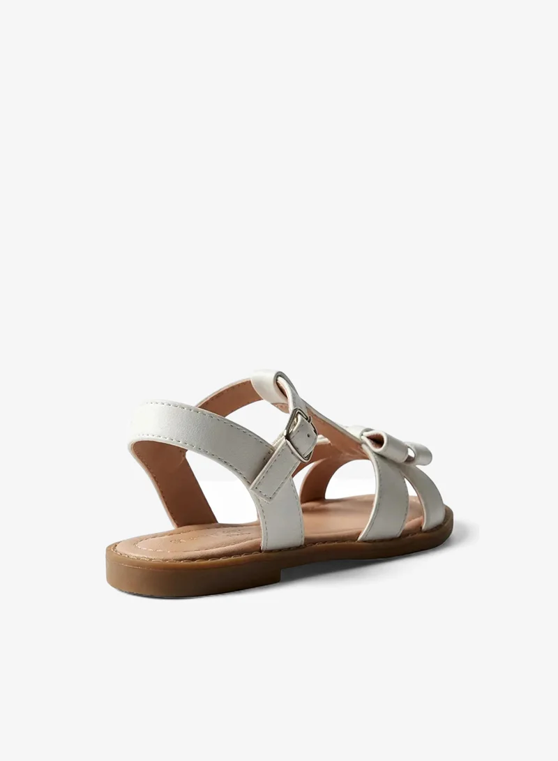 Geoomnii White Sandals for Preteen Girls – Comfortable, Lightweight & Stylish Everyday Wear for Women | Best Price UAE