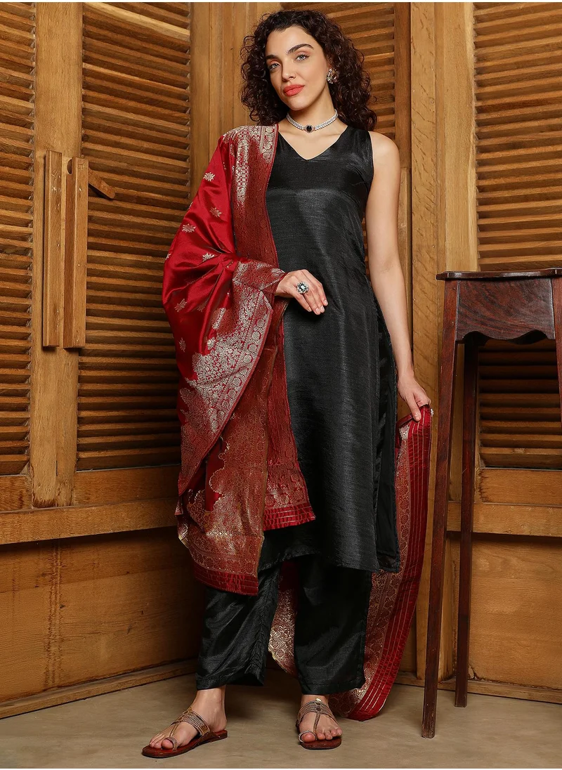 QISSA Women's Onyx Black Contrast Lustre Kurta Set
