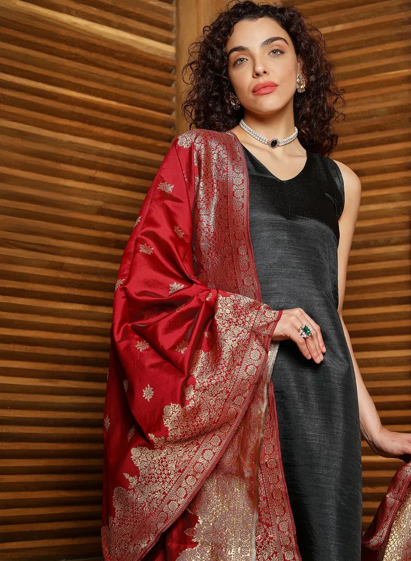 QISSA Women's Onyx Black Contrast Lustre Kurta Set