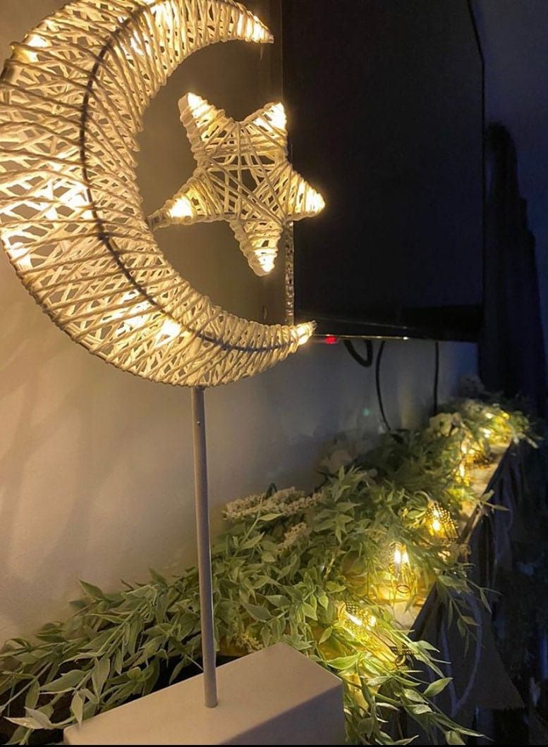 DubaiGallery Light up Indoor Decoration White Stand Star & Moon– Ramadan Eid-ul-Fitr Eid al-Adha Kareem Decoration/Battery Operated - Image 3