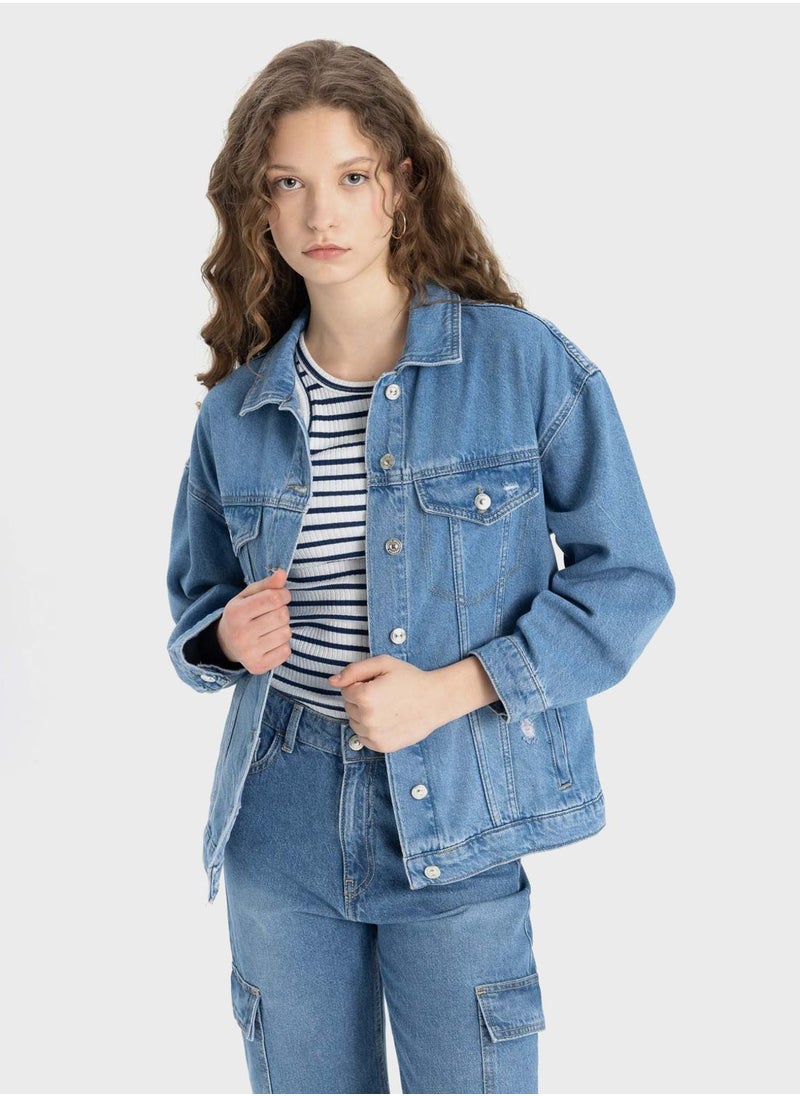 Oversize Fit Jean Jacket - pzsku/Z21832B9F884B69E0EF5DZ/45/_/1713442918/913db942-b9d5-4272-aa0c-b832189955fd