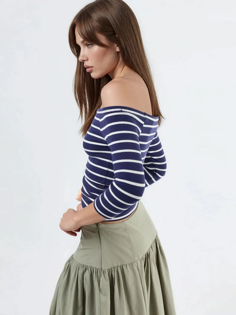 بوسيم BUSEM Striped Ribbed Boat Neck Long Sleeved Blouse