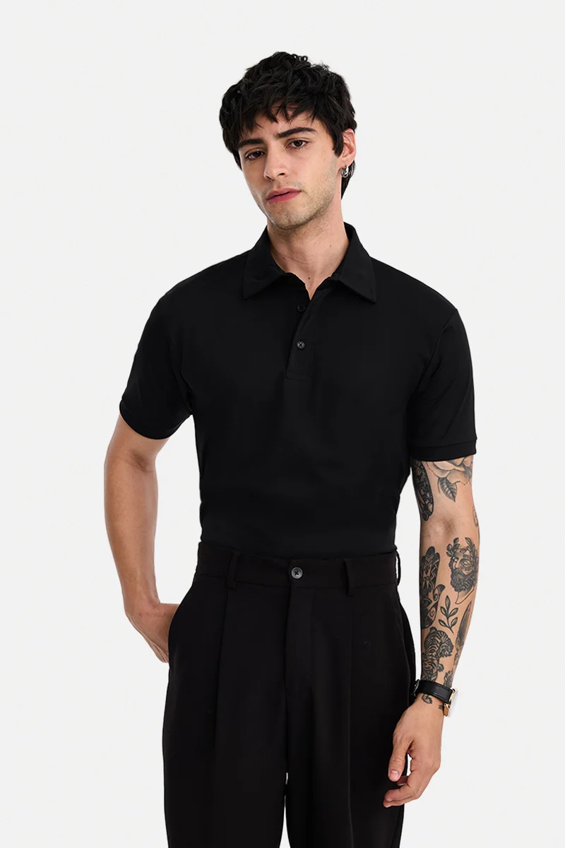 سنيتش Black Solid Half Sleeve Regular Fit T-Shirt