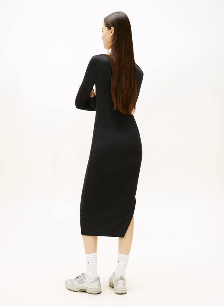 تومي جينز فستان ميدي بأكمام طويلة وياقة دائرية مضلع