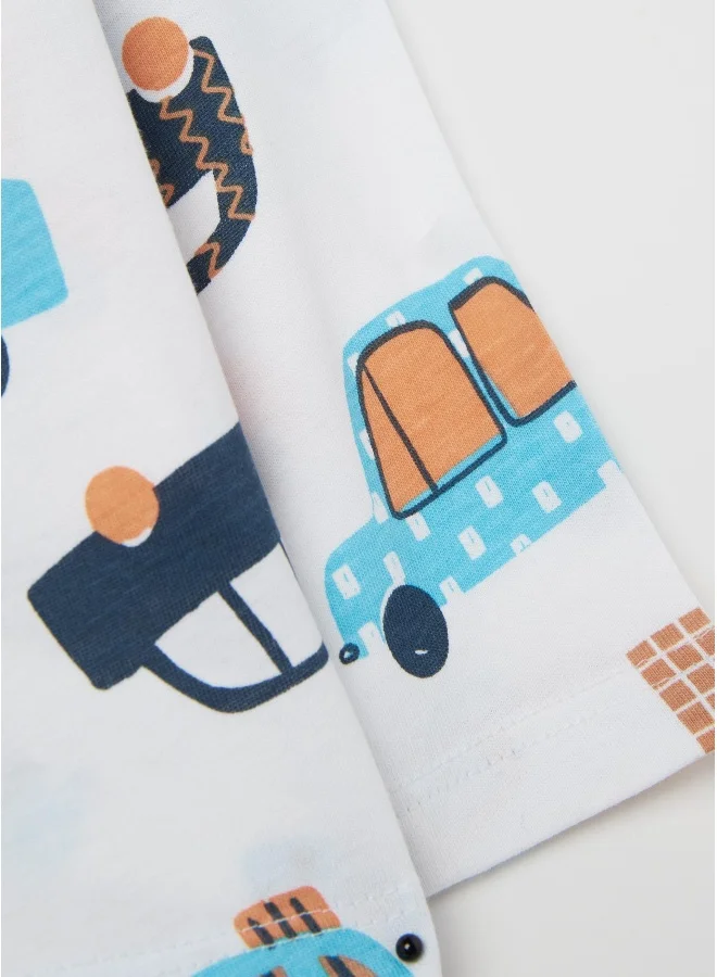 او في اس T-shirt with long sleeves and small cars print